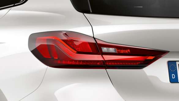 2-part rear lights. 2-part rear lights of the BMW 1 Series Model Sport Line.