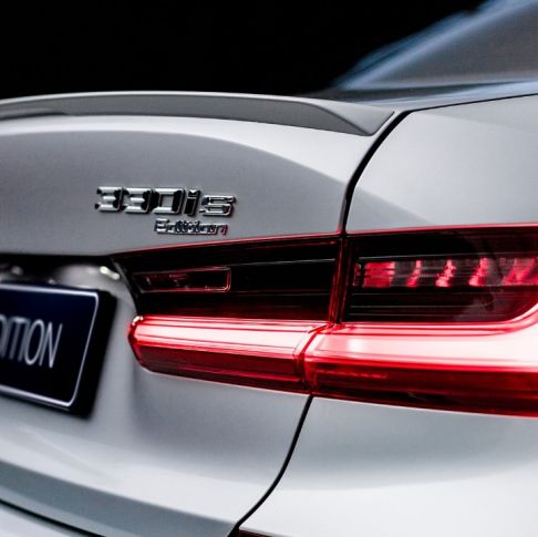 BMW 330is EDITION BMW 330is EDITION exterior