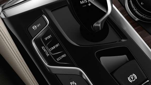 Driving Experience Control BMW 5 Series Sedan Driving Experience Control BMW 5 Series Sedan 540i Sedan G30 Bluestone metallic interior