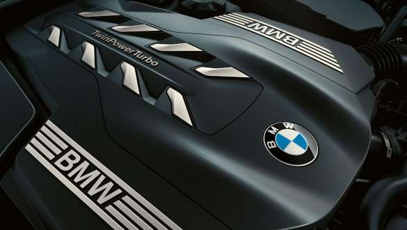 BMW TwinPower Turbo 8-cylinder petrol engine BMW 7 Series Sedan: close-up of BMW TwinPower Turbo 8-cylinder petrol engine