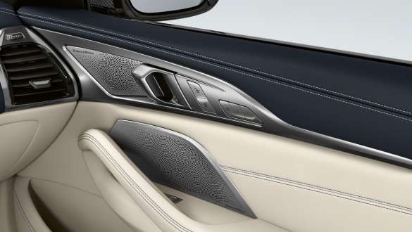 Bowers & Wilkins Diamond surround sound system BMW 8 Series Convertible G14 LCI Facelift 2022 Bowers & Wilkins Diamond surround sound system BMW 8 Series Convertible G14 LCI Facelift 2022 interior close-up speaker
