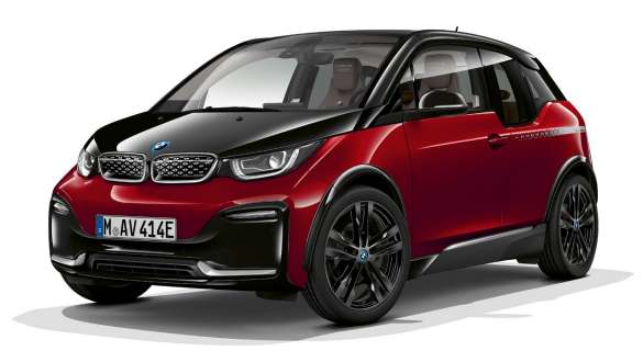 BMW i3 Unique Forever Edition I01 three-quarter rear view BMW i3 Unique Forever Edition I01 Aventurine Red with Frozen Grey metallic accent three-quarter rear view