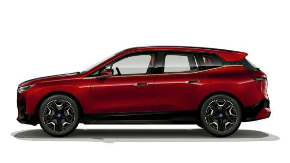 BMW iX i20 electric SUV side view  BMW iX electric SUV Aventurin Red i20 side view