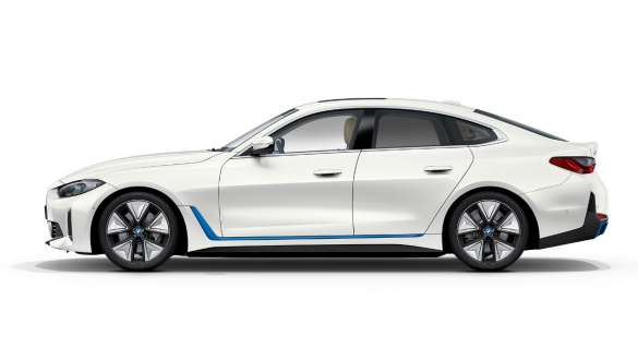 BMW i4 eDrive40 G26 2021 Mineral White side view  BMW i4 eDrive40 G26 2021 Mineral White side view