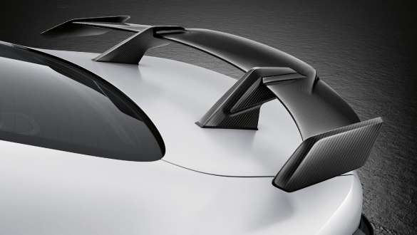 M Performance rear wing, carbon fibre M Performance rear wing, carbon fibre close-up