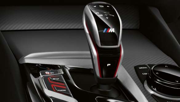 M Setup BMW M5 F90 2020 M Setup BMW M5 F90 LCI Facelift 2020 interior gearshift lever