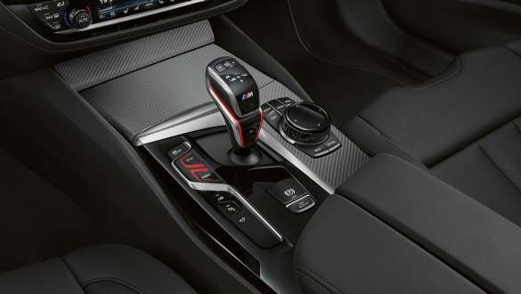 8-speed M Steptronic transmission with Drivelogic BMW M5 F90 2020 8-speed M Steptronic transmission with Drivelogic BMW M5 F90 LCI Facelift 2020 interior gearshift lever