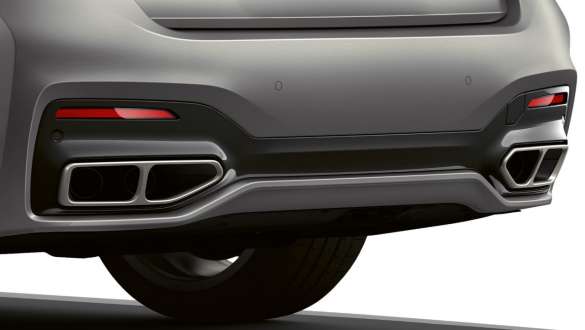 BMW M760Li xDrive Sedan G11 G12 2019 Exhaust double tailpipes with finishers close-up BMW M760Li xDrive Sedan G11 G12 2019 Frozen Dark Silver metallic Exhaust double tailpipes with finishers close-up