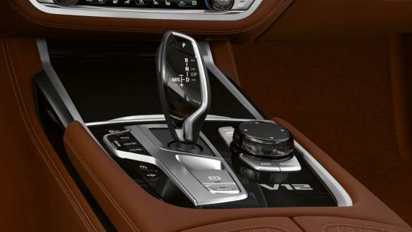 BMW M760Li xDrive Sedan G11 G12 2019 8-speed Steptronic Sport transmission center console BMW M760Li xDrive Sedan G11 G12 2019 8-speed Steptronic Sport transmission center console close-up