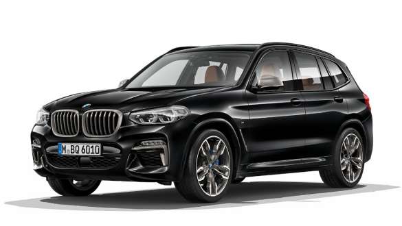 BMW X3 M40i and BMW X3 M40d SUV G01, three-quarter front view. BMW X3 M40i and BMW X3 M40d SUV G01 in Black Sapphire metallic, exterior, three-quarter front view.