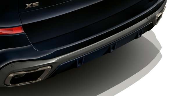 M Sport exhaust system BMW X5 M50i and M50d M Sport exhaust system BMW X5 M50i and M50d G05 close-up rear view