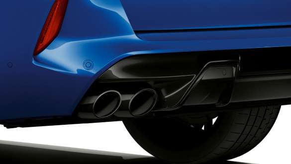 Tailpipe trims of the BMW X5 M Competition SUV F95 Tailpipe trims in Black Chrome BMW X5 M Competition SUV F95 Marina Bay Blue metallic exterior