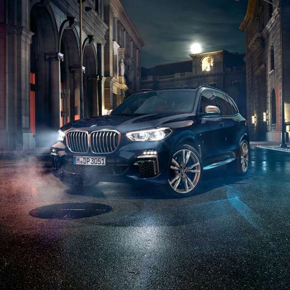 Exterior design BMW X5 M50i and M50d SUV G05 Exterior design BMW X5 M50i and M50d SUV G05 three-quarter front view