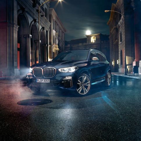 Headlights BMW X5 M50i and M50d SUV G05 Headlights with X Laserlight BMW X5 M50i and M50d SUV G05 Carbon black metallic three-quarter front view