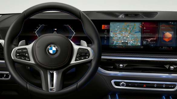 M leather steering wheel BMW X7 M60i xDrive G07 LCI M leather steering wheel BMW X7 M60i xDrive G07 LCI cockpit