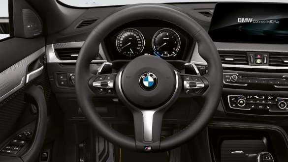 Cockpit BMW X2 SUV F39 Cockpit Active cruise control with Stop&Go function BMW X2 SUV 2020 F39 interior