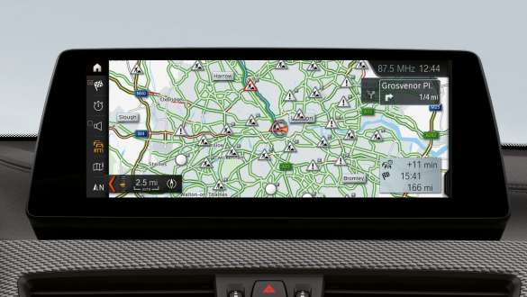 Real Time Traffic Information BMW X2 SUV F39 Real Time Traffic Information RTTI BMW X2 SUV 2020 F39 interior instrument display