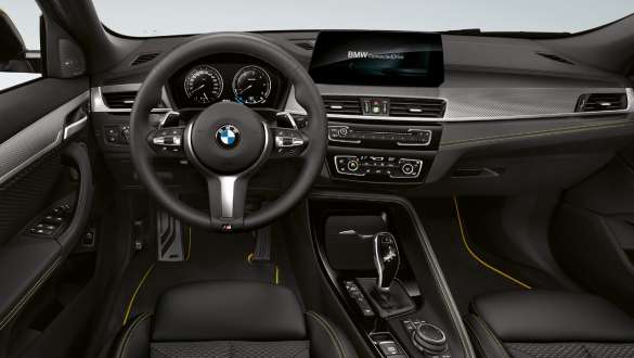 Cockpit BMW X2 SUV F39 Cockpit Active cruise control with Stop&Go function BMW X2 SUV 2018 F39 interior