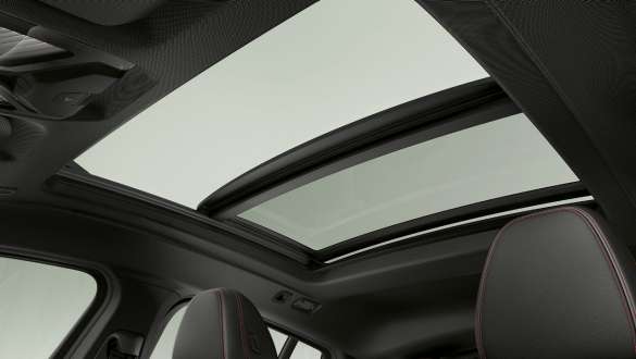 Panorama glass roof BMW X4 Panorama glass roof BMW X4 G02 2018 interior