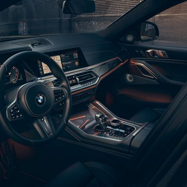 Cockpit with view of 12,3“ Displays G06. BMW X6 SUV G06 cockpit with view of 12,3“ Displays.
