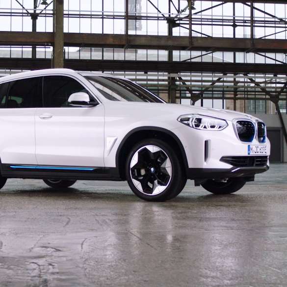 BMW iX3 SUV G08 2020 connectivity video BMW iX3 SUV G08 2020 Mineral White metallic connectivity video