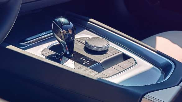 BMW Z4 Roadster (G29) Steptronic Sport transmission BMW Z4 Roadster (G29) Steptronic Sport transmission: Close-up of centre console