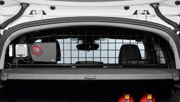 Additional LED luggage compartment lighting Additional LED luggage compartment lighting in the roof lining detail view