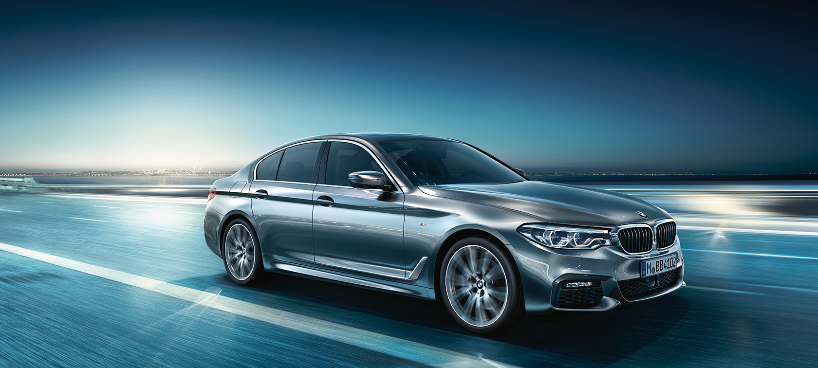 BMW 5-Series Sedan metallic color: modern perfection
