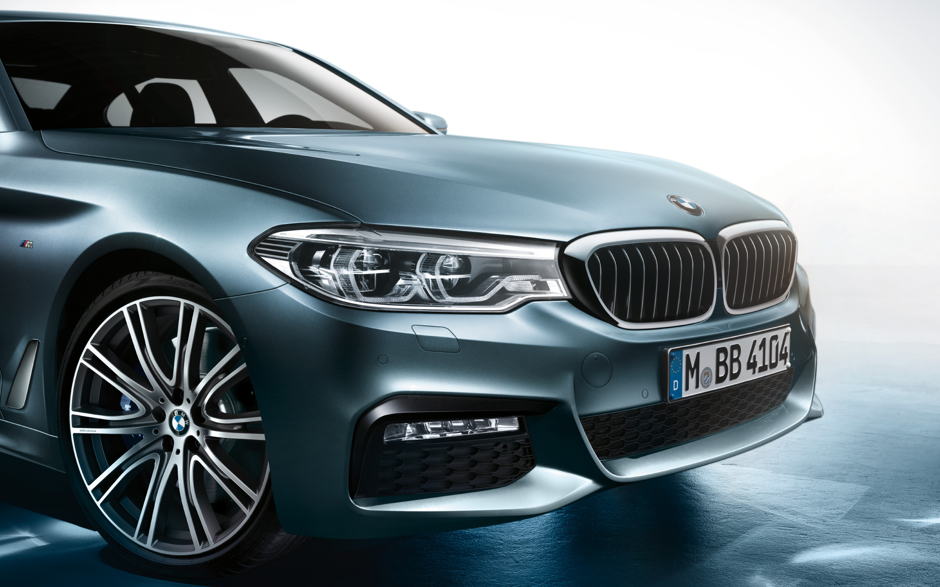 The all-new BMW 5 Series Sedan The all-new BMW 5 Series Sedan