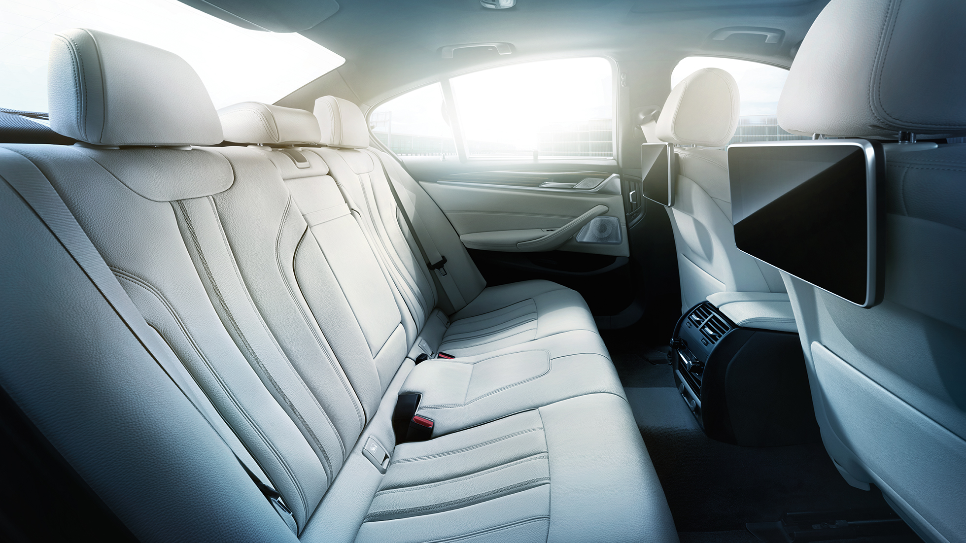 Upholstery BMW 5 Series Sedan Upholstery BMW 5 Series Sedan 540i Sedan G30 Bluestone metallic interior