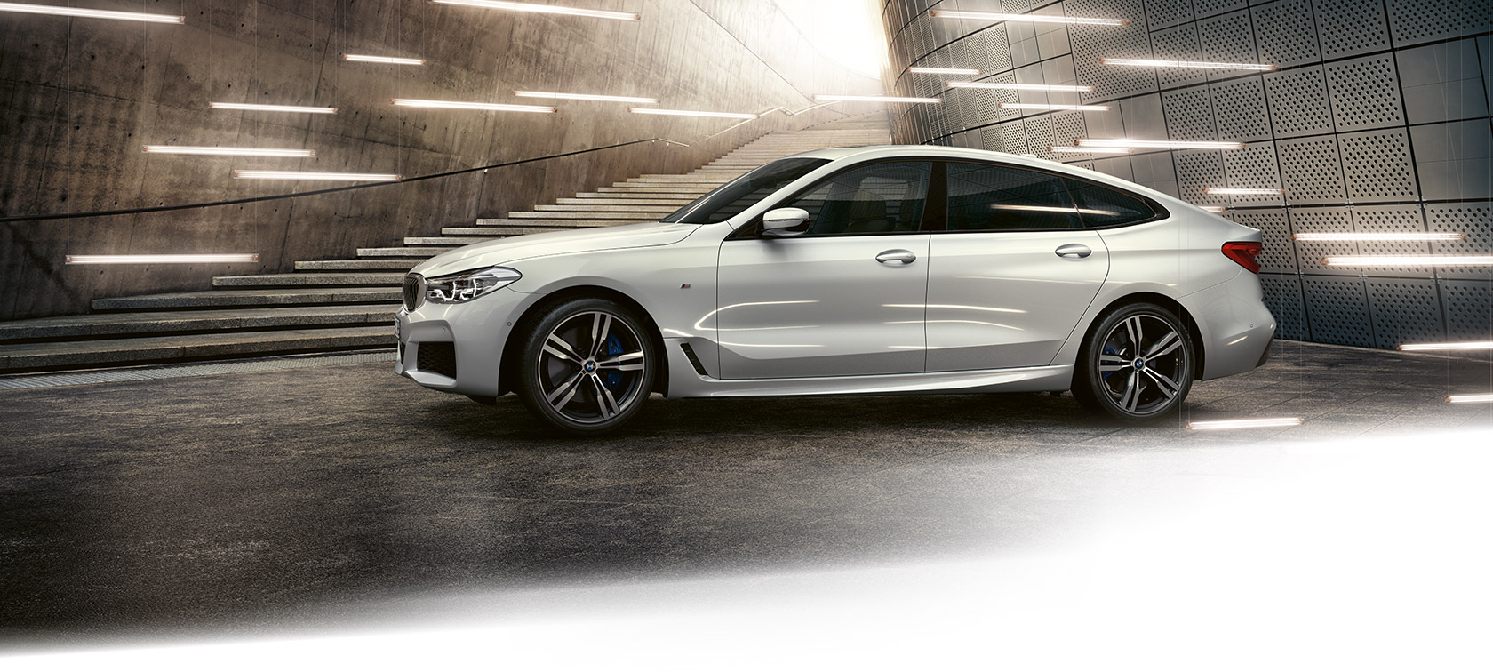 BMW 6-Series Gran Turismo metallic grey: upstairs BMW 6-Series Gran Turismo metallic grey: upstairs