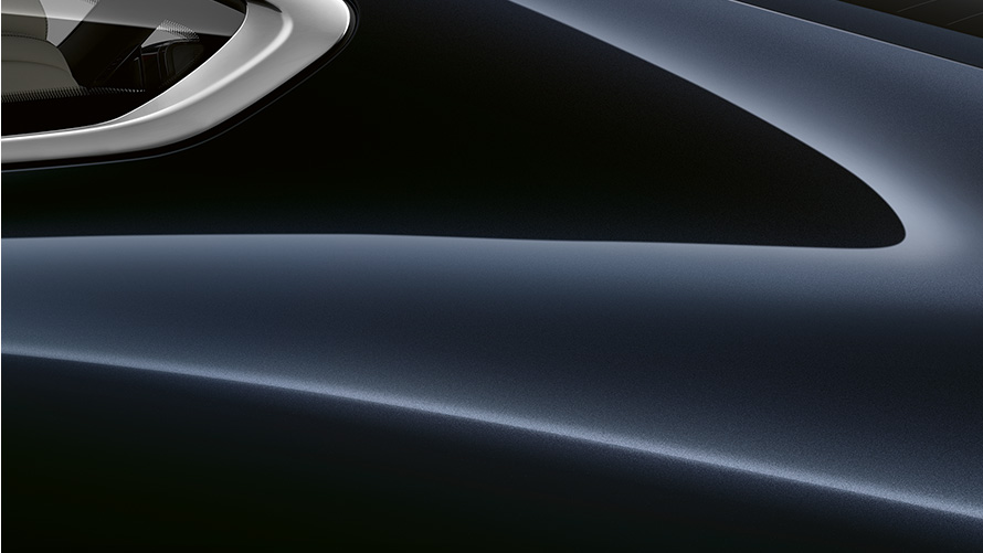 Close-up of the C pillar of the BMW 8 Series Coupé in carbon black metallic.