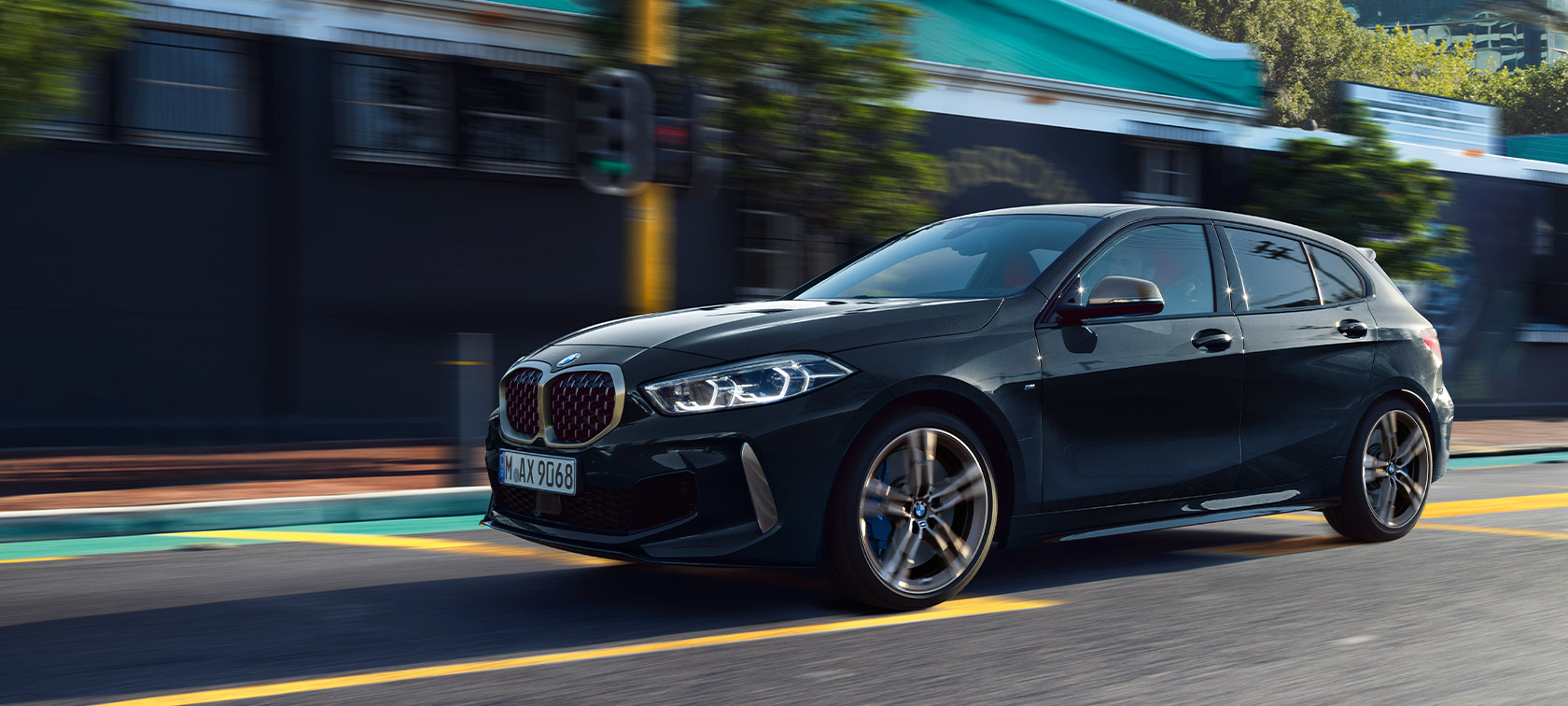 BMW M135i xDrive Overview, Build & Price (F40) BMW.co.za