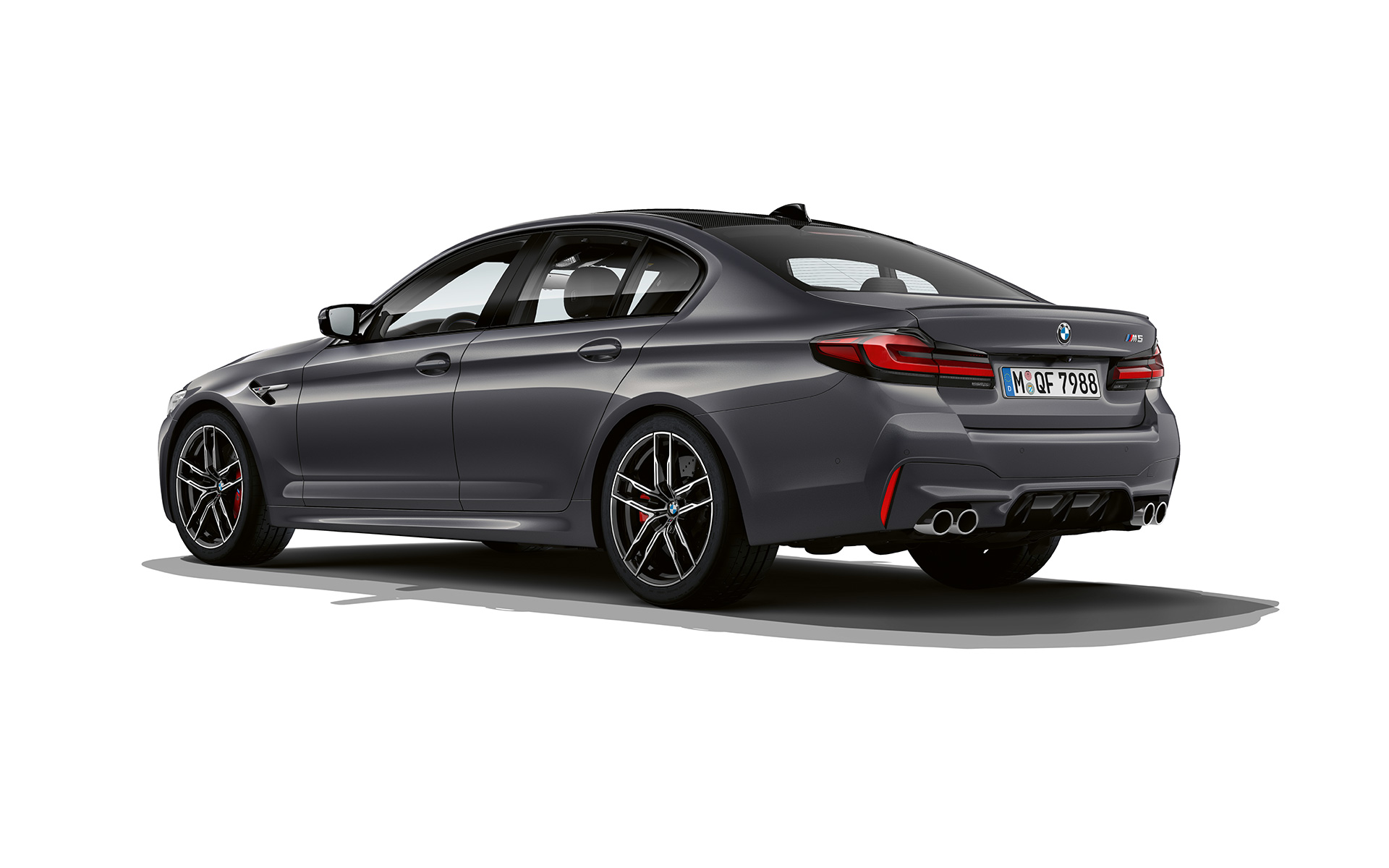 BMW M5 F90 LCI Facelift 2020 Brands Hatch Grey metallic three-quarter rear view