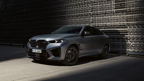 BMW X6 M F96 three-quarter side view standing BMW M Series BMW X6 M F96 three-quarter side view standing