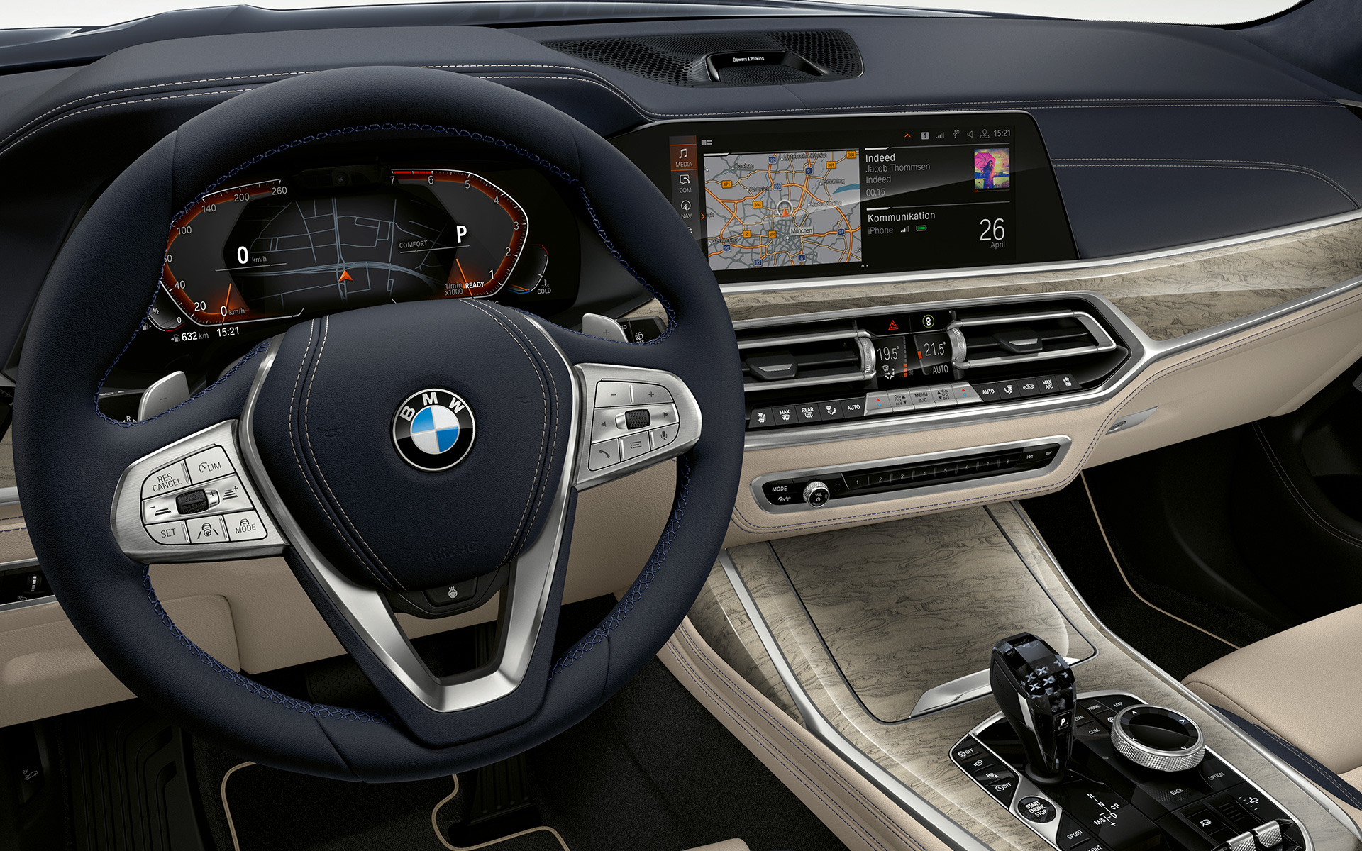 BMW X7 M50i M50d G07 2019 cockpit close-up
