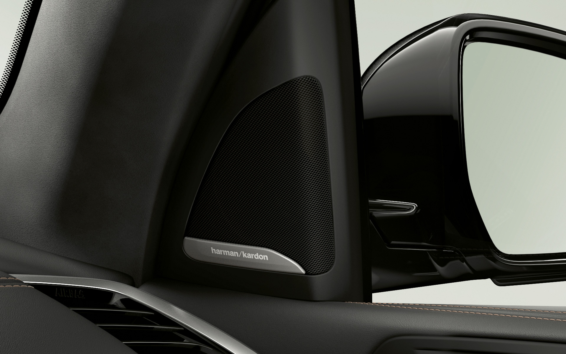 BMW X7 M50i M50d G07 2019 speakers close-up