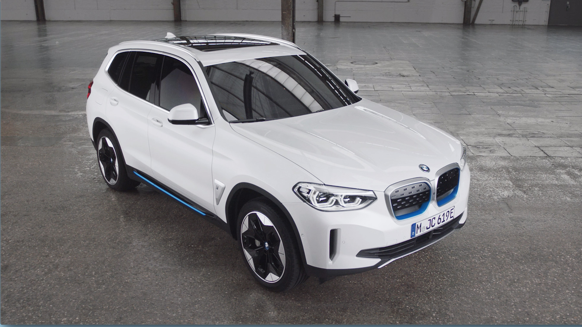 BMW iX3 G08 exterior design video BMW iX3 G08 2020 Mineral White metallic exterior design video