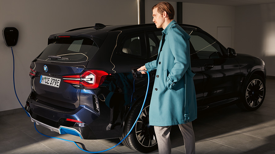BMW iX3 Electric SAV: Overview, Build & Price | BMW.co.za