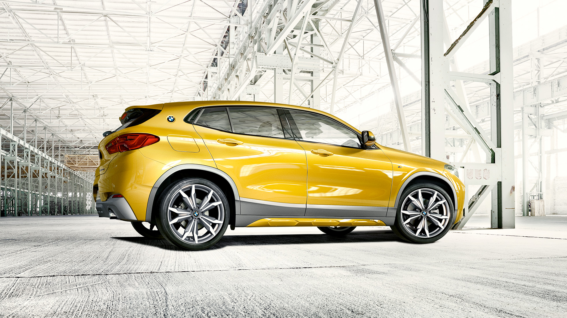 Side view BMW X2 F39 BMW X2 2020 F39 Brooklyn Grey side view