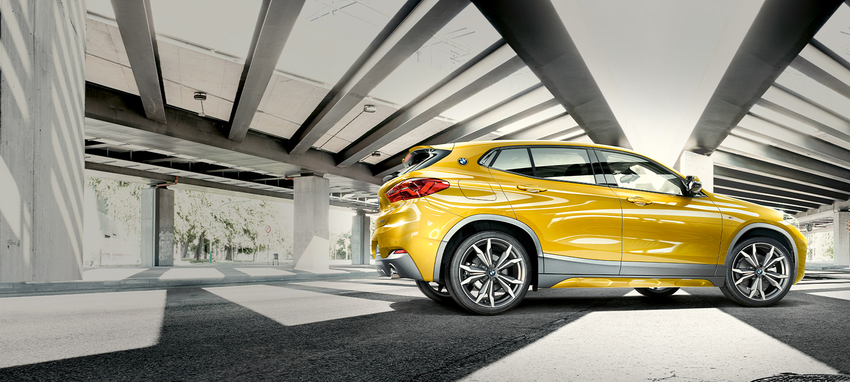 BMW X2 F39 Sanremo front view Three-quarter side view with model BMW X2 F39 Sanremo front view Three-quarter side view with model