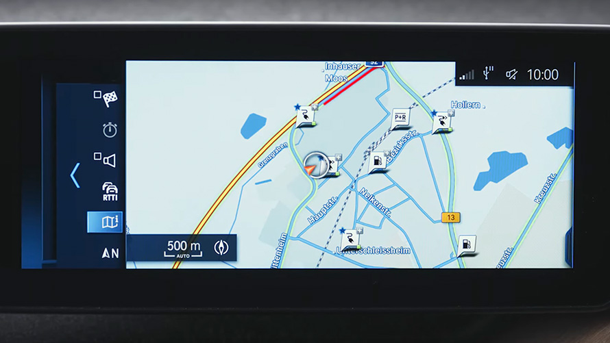 BMW plug-in hybrid navigation system BMW X5 G05 BMW plug-in hybrid navigation system close-up