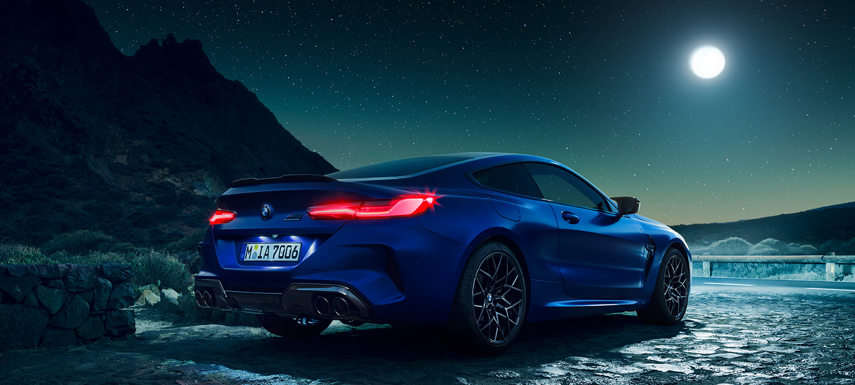 BMW M8 LUXURY GIFT OFFER . BMW M8 LUXURY GIFT OFFER .