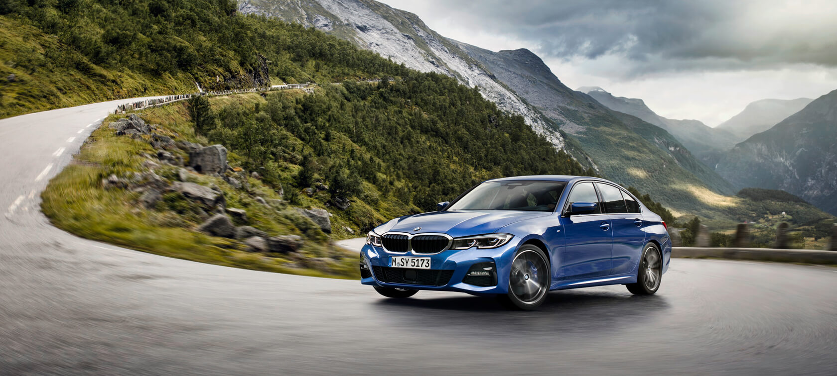 BMW 3 Series Sedan, three-quarter front shot BMW 3 Series Sedan, three-quarter front shot