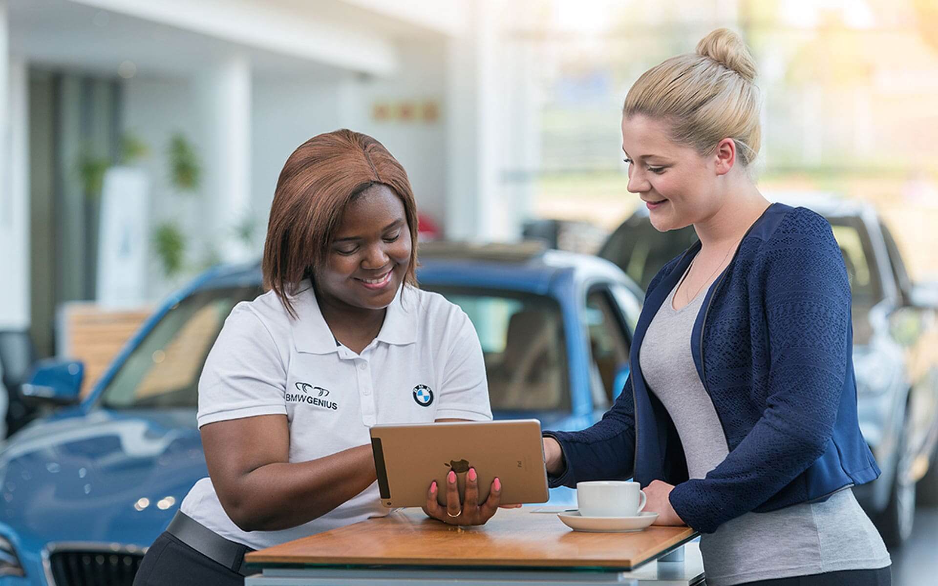 Genius and Client with tablet 