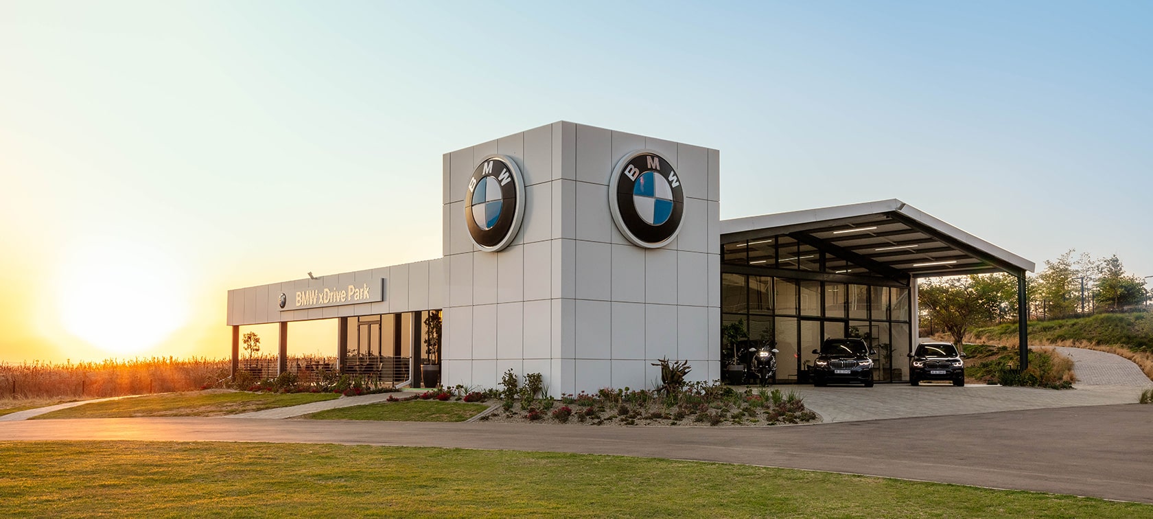 BMW xDRIVE PARK. BMW xDRIVE PARK.