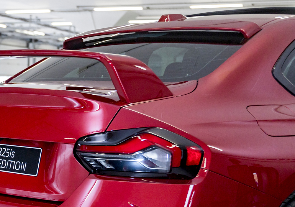 Double Rear Spoiler painted in Body Colour