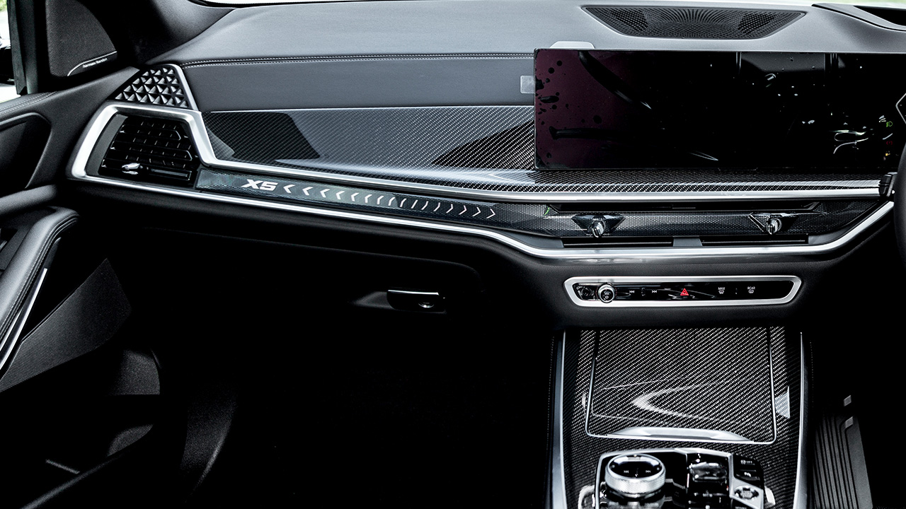 Carbon Interior Accents