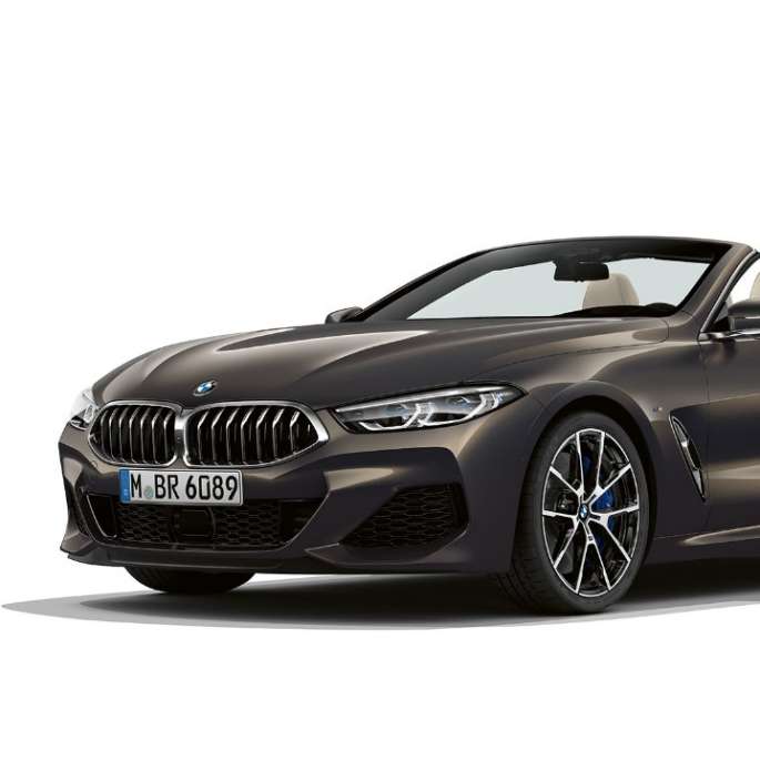 BMW M850i xDrive, Dravit Grey metallic, three-quarter view front. BMW M850i xDrive, Dravit Grey metallic, three-quarter view front.